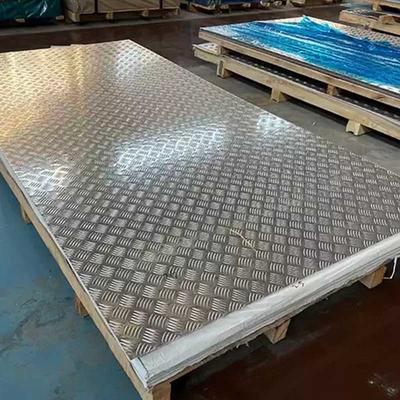 Un buen precio. Hoja de aluminio de diamante 3003 Placa a cuadros 1100 1060 A cuadros 10 mm en línea