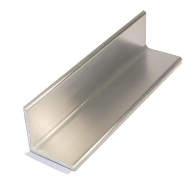 Un buen precio. 304 / 316 perfiles decorativos de acero inoxidables del ángulo 660m m de laminado en caliente en línea