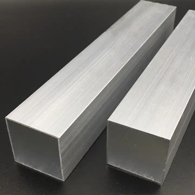 Un buen precio. 6061 6063 Tubo de aleación de aluminio Extrusión cuadrada en línea