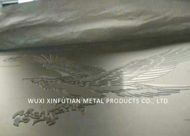 Un buen precio. Final grabado en relieve pared de la superficie del acero inoxidable del oro para el panel de pared decorativo en línea