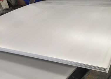 Un buen precio. longitud laminada en caliente NINGÚN de la chapa 310S 2438/3000/6000 de 5m m 4m m 1 final en línea