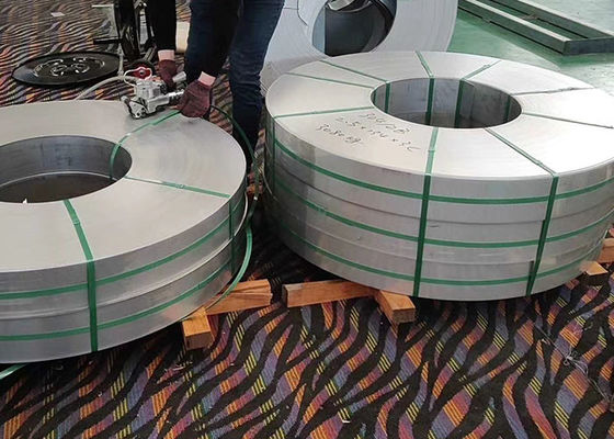 Un buen precio. 2.os rollo de acero inoxidable 1,4509/439 de la tira del final para el tubo de escape en línea
