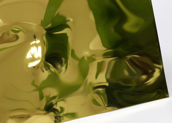 Un buen precio. los paneles de pared inoxidables del techo de la hoja de acero de la ondulación decorativa del agua de 6m m en línea