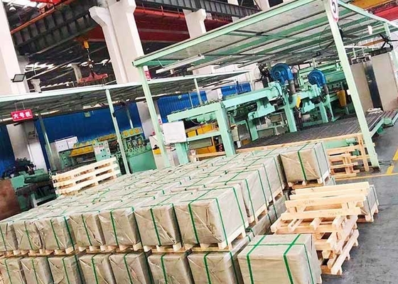 Un buen precio. Placa de acero inoxidable laminada en caliente del EN 1,4002 AISI 405 del estruendo X6CrAl13 en línea